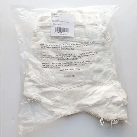NWT Free People Loving Good Vibrations Denim Fray Shorts spring white sz… - Picture 4 of 10